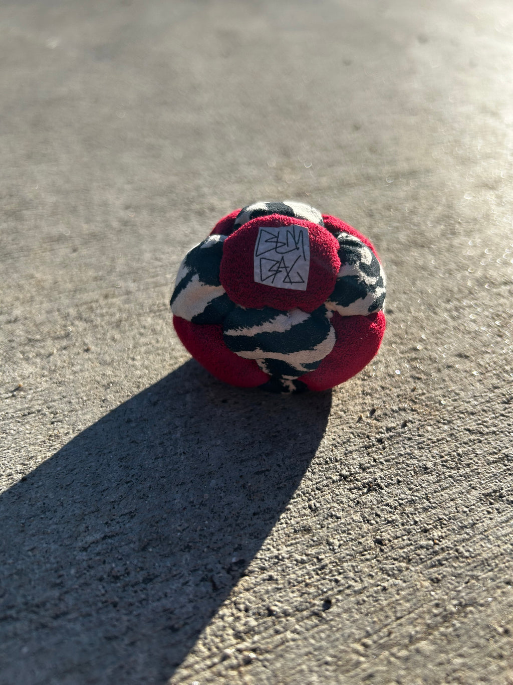 "Snow Leopard" 14 Panel Footbag