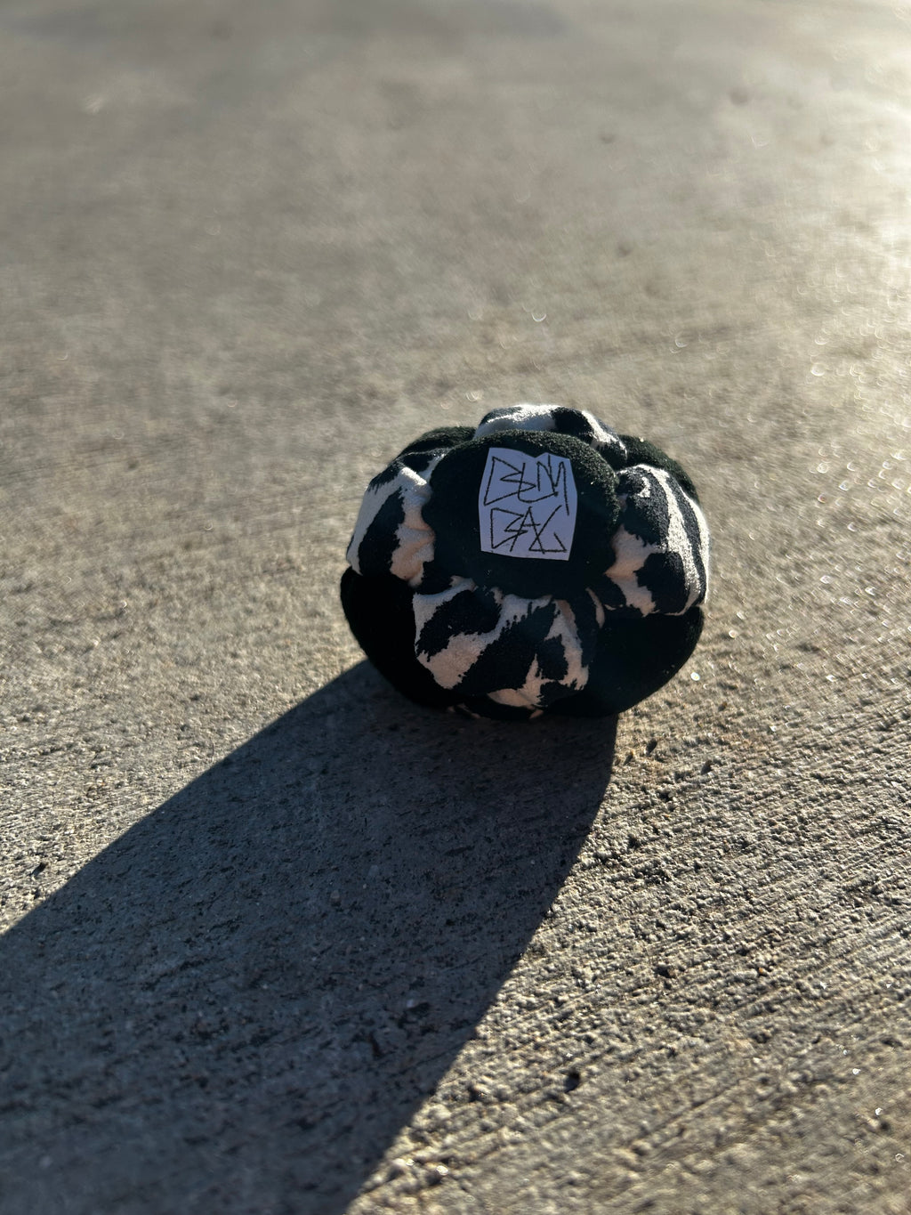 "Snow Leopard" 14 Panel Footbag