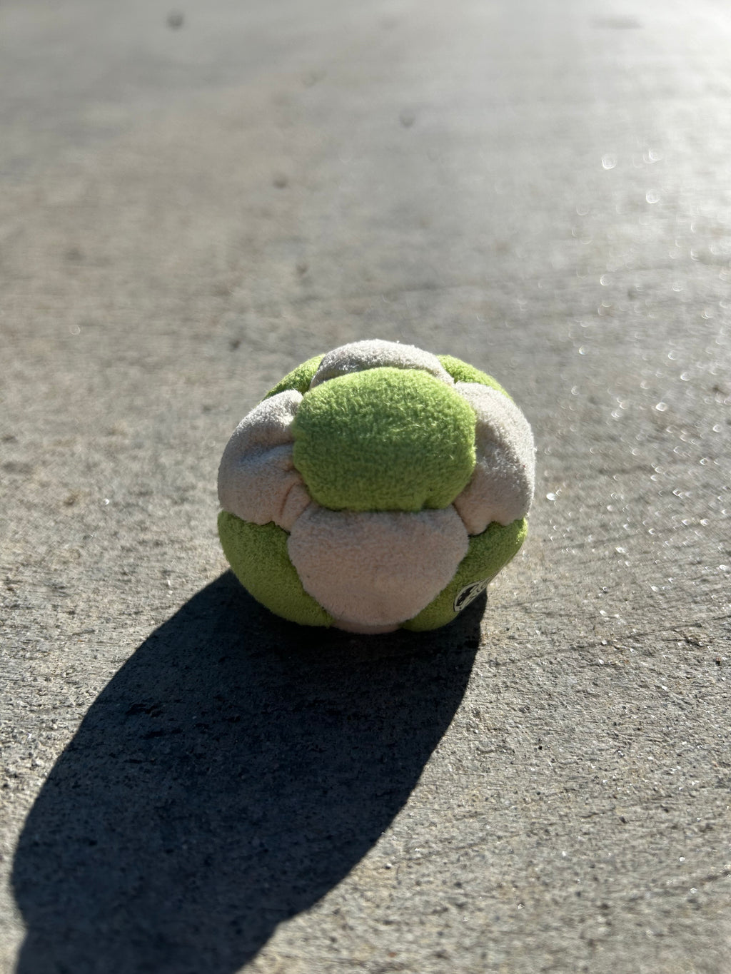 "Key Lime Pie" 14 Panel Footbag
